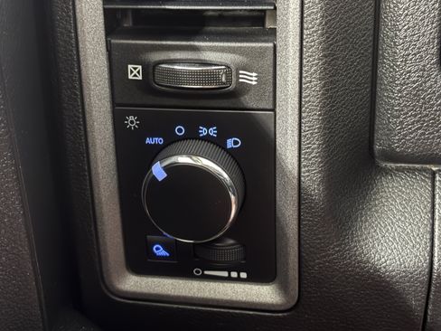 Used 2022 RAM 1500 Tradesman w/ Popular Equipment Group AWD/4WD image 17