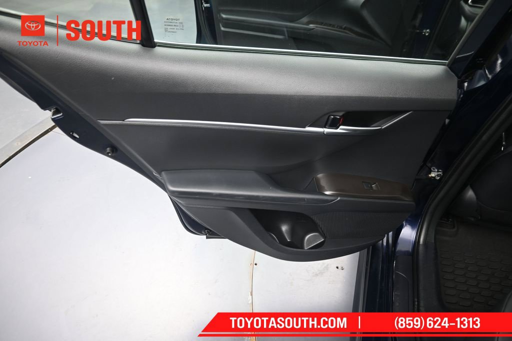 Used 2021 Toyota Camry SE FWD image 25
