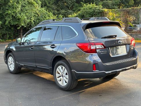 Used 2017 Subaru Outback 2.5i Premium w/ Popular Package #1 AWD/4WD image 8