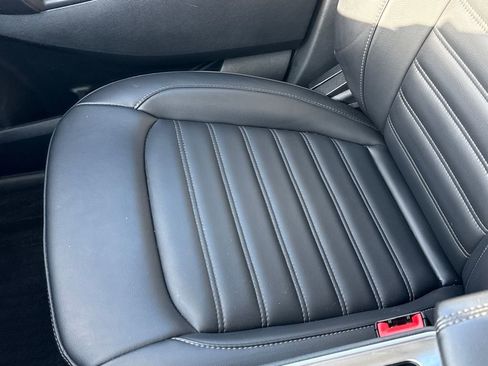 Certified 2024 Ford Edge SEL w/ Convenience Package image 24