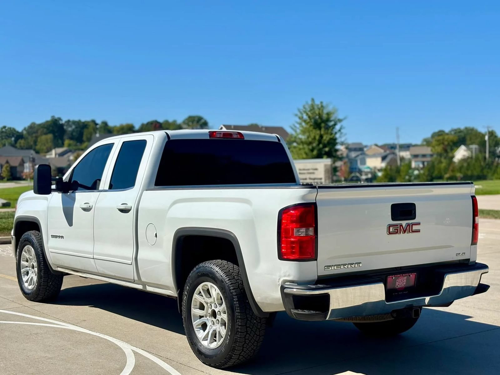 Used 2014 GMC Sierra 1500 SLE w/ SLE Fleet Preferred Package AWD/4WD image 9