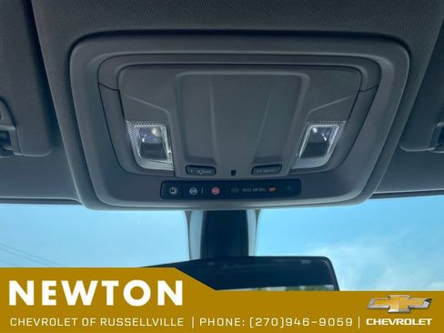 Used 2021 Chevrolet Silverado 1500 LT AWD/4WD image 18