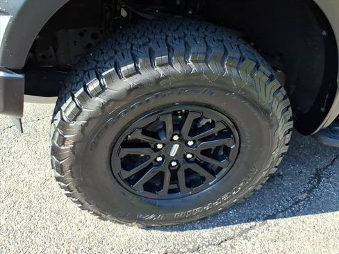 Used 2025 Ford F150 Raptor AWD/4WD image 10