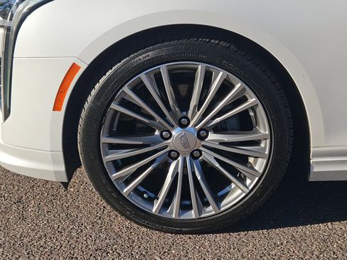 Used 2021 Cadillac CT4 Premium Luxury image 10