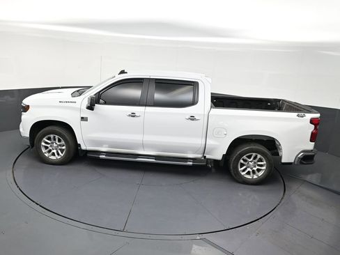 Used 2022 Chevrolet Silverado 1500 LT image 12