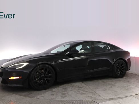Used 2023 Tesla Model S AWD/4WD image 18