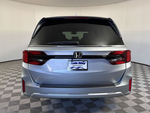 New 2026 Honda Odyssey EX-L image 10