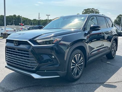 Used 2024 Toyota Grand Highlander AWD Hybrid image 8