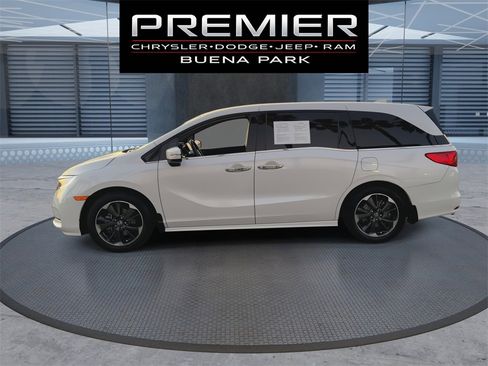 Used 2023 Honda Odyssey Elite image 5