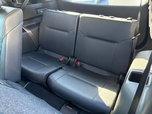 Used 2023 Mitsubishi Outlander SE AWD/4WD image 16