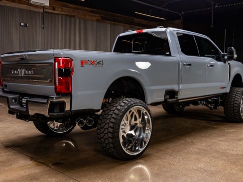 Used 2026 Ford F350 King Ranch w/ Chrome Package image 10