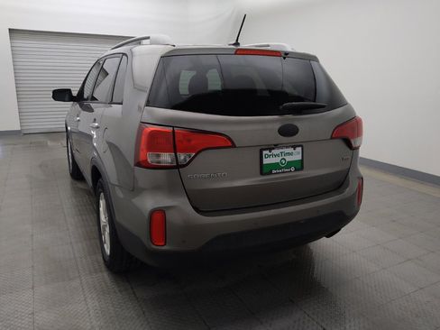 Used 2014 Kia Sorento LX AWD/4WD image 6