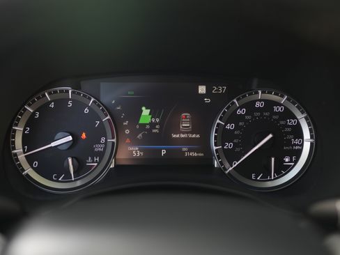 Used 2022 Toyota Highlander XLE image 11