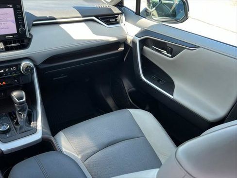 Certified 2022 Toyota RAV4 Limited w/ Limited Grade Weather Package AWD/4WD image 19