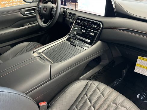 New 2026 Nissan Armada PRO-4X w/ Convenience Package AWD/4WD image 17