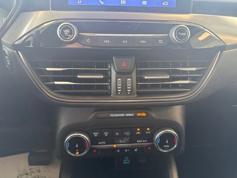 Certified 2023 Ford Escape Active AWD/4WD image 23
