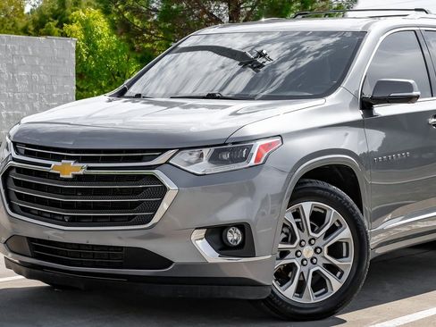 Used 2020 Chevrolet Traverse Premier image 7