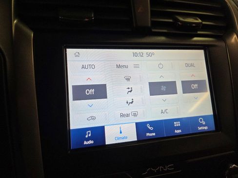 Used 2020 Ford Fusion SE image 20