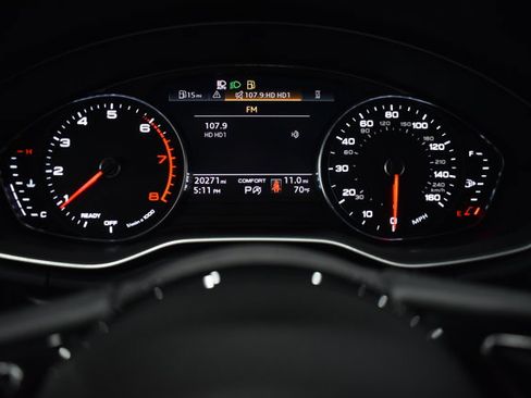 Used 2023 Audi A4 2.0T Premium w/ Convenience Package AWD/4WD image 36