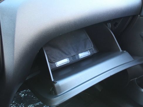 Used 2021 Nissan Rogue Sport SV FWD image 20
