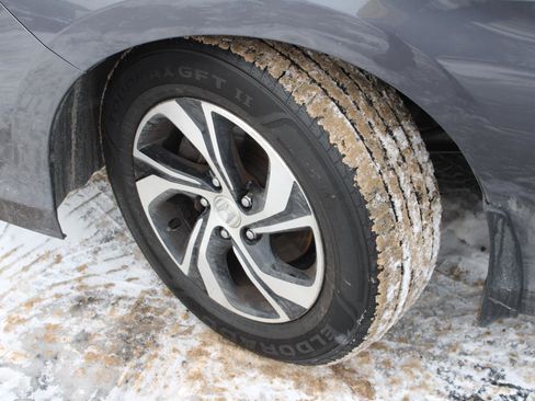 Used 2017 Honda Accord LX image 17