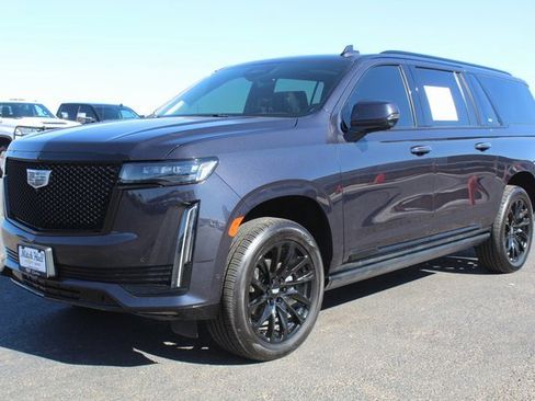 Used 2023 Cadillac Escalade ESV Sport Platinum w/ LPO, ONYX Package image 10