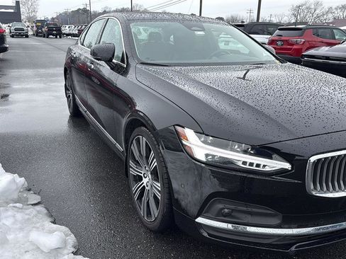 Used 2022 Volvo S90 B6 Inscription w/ Advanced Package image 5