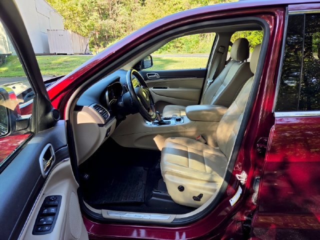 Used 2020 Jeep Grand Cherokee Limited w/ Trailer Tow Group IV AWD/4WD image 13