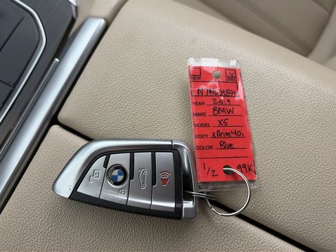 Used 2019 BMW X5 xDrive40i w/ Premium Package 2 AWD/4WD image 30