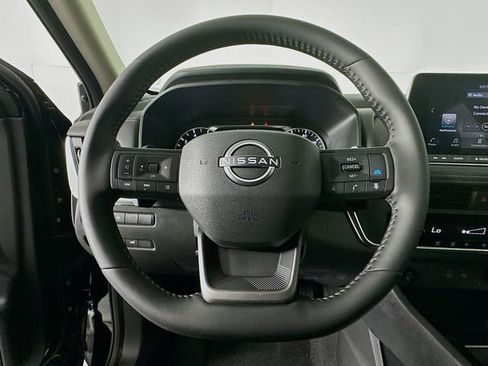 Used 2026 Nissan Rogue SV FWD image 15