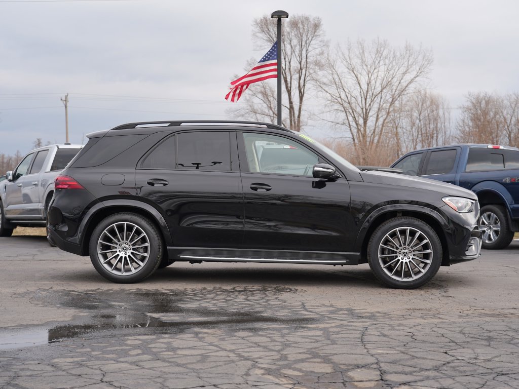 Used 2024 Mercedes-Benz GLE 450 4MATIC image 2
