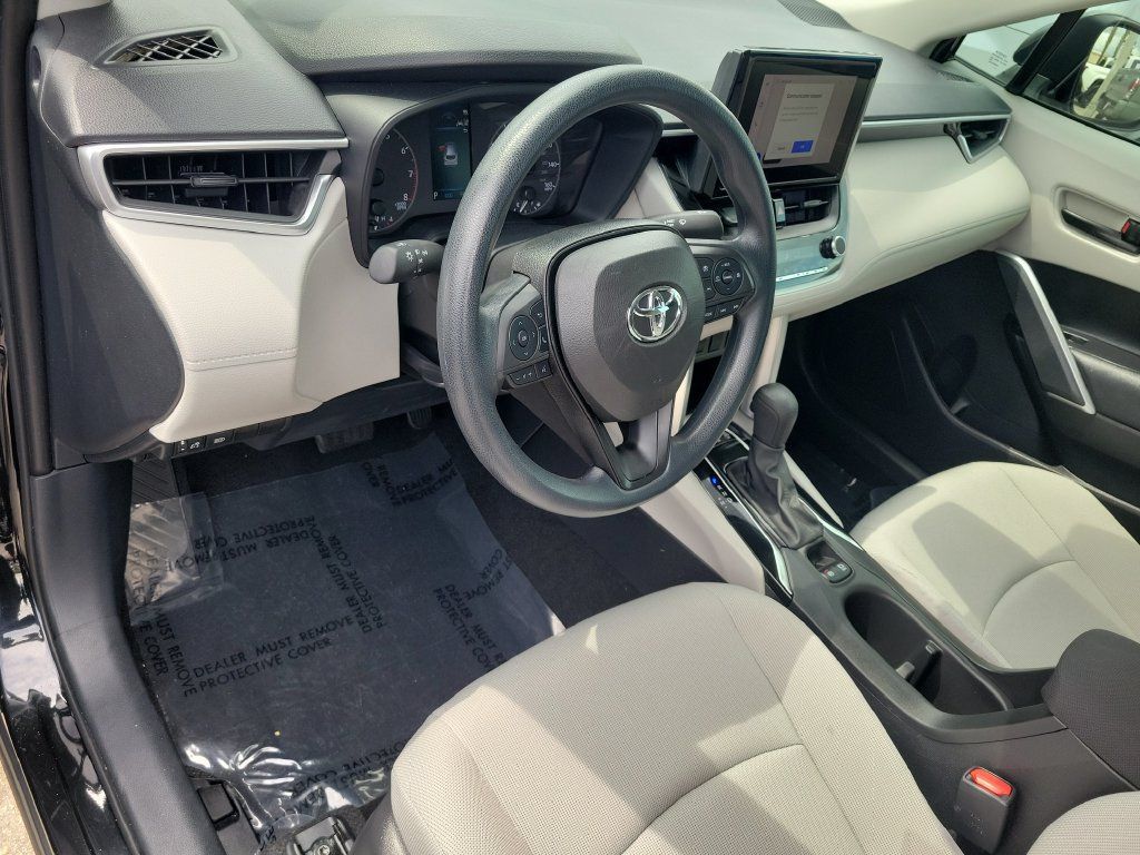 Used 2023 Toyota Corolla Cross L FWD image 7