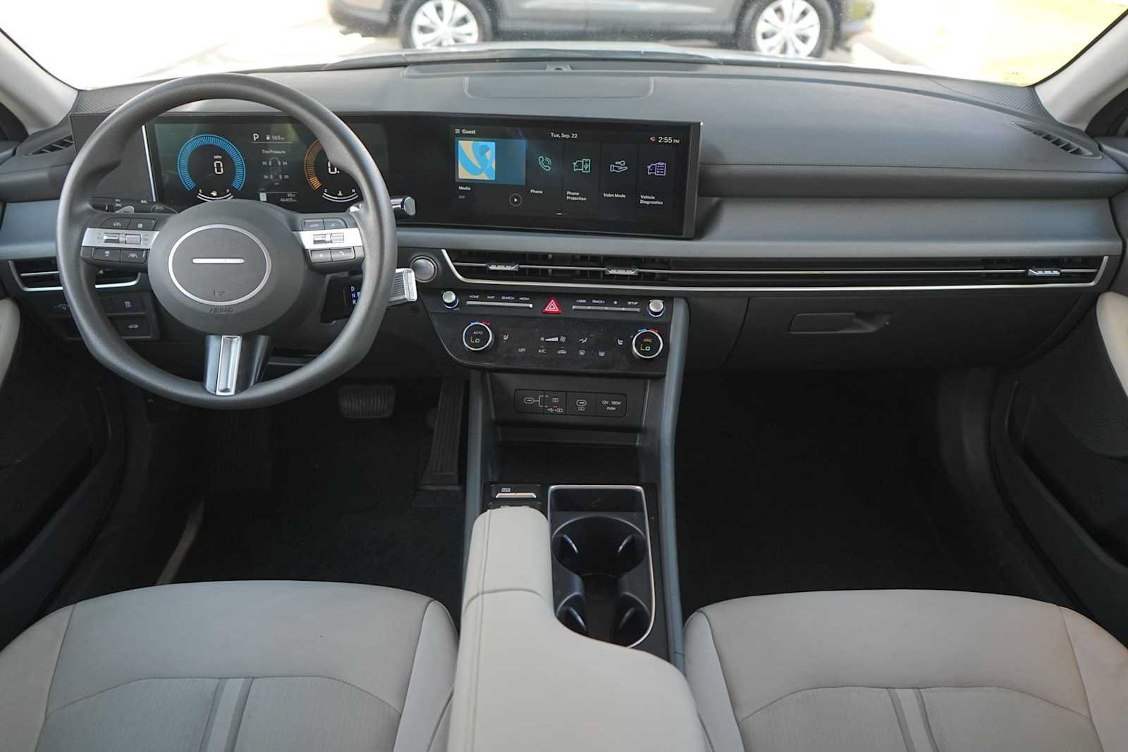 Used 2025 Hyundai Sonata SEL FWD image 10