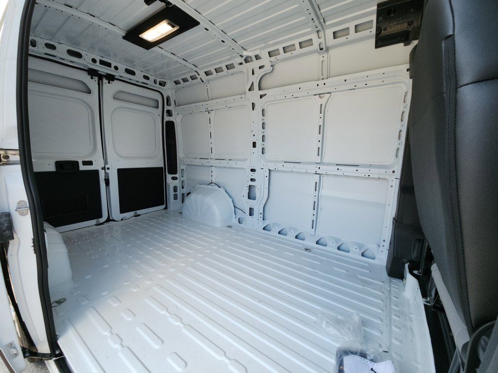 New 2026 RAM ProMaster 2500 w/ Quick Order Package 22G SLT FWD image 16