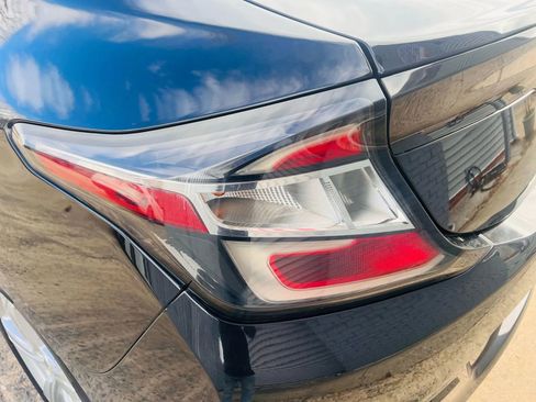 Used 2017 Chevrolet Volt LT w/ Comfort Package image 16