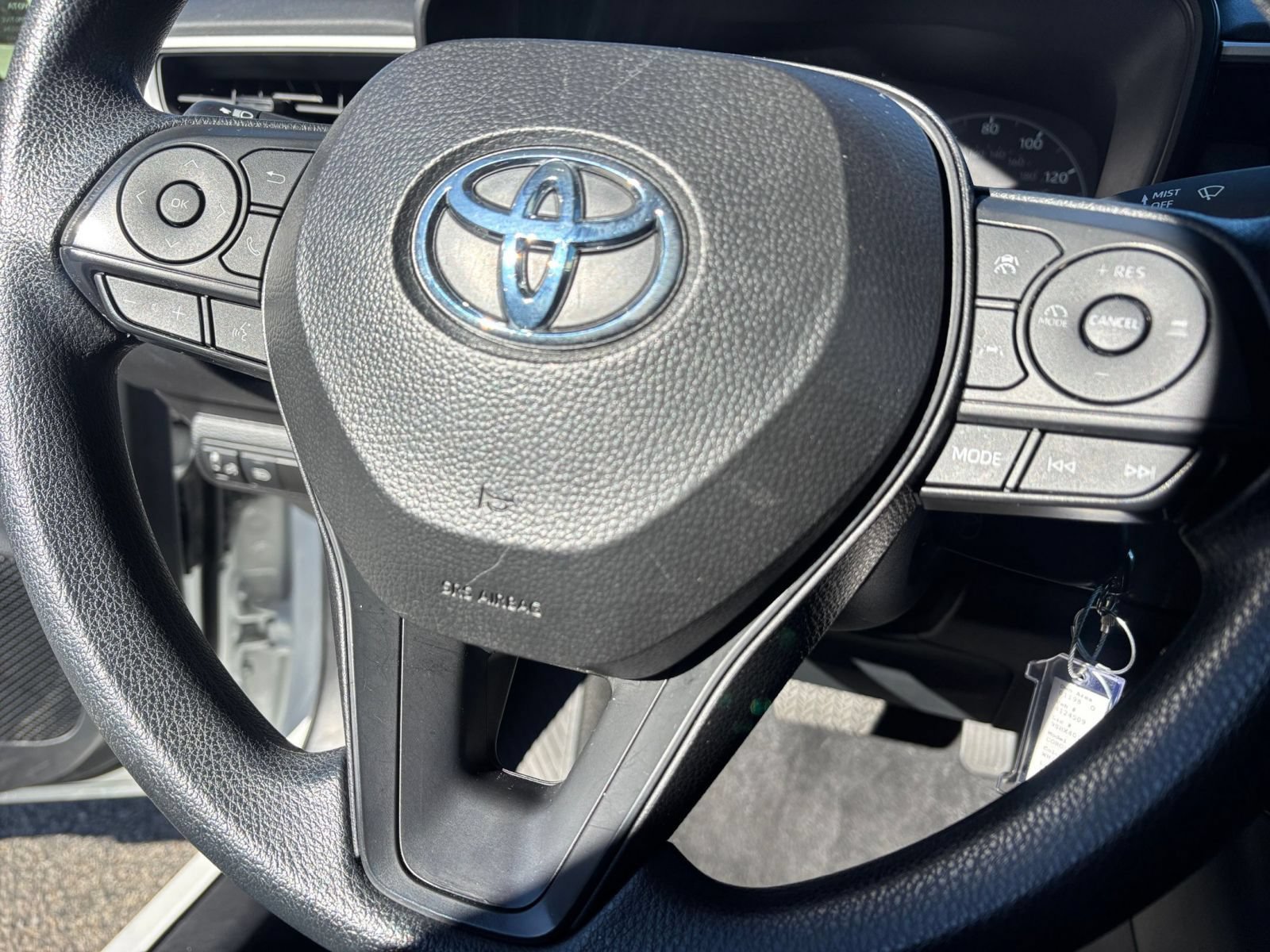 Used 2025 Toyota Corolla LE FWD image 26