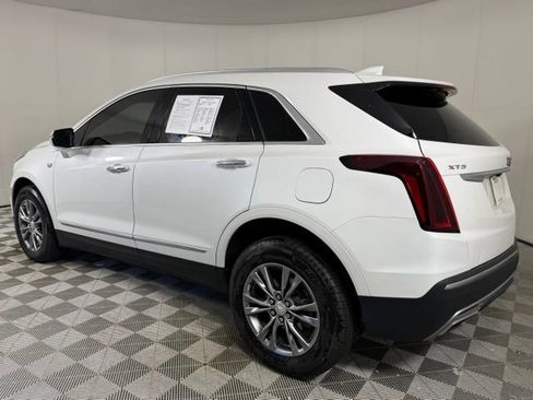 Used 2022 Cadillac XT5 Premium Luxury FWD image 2