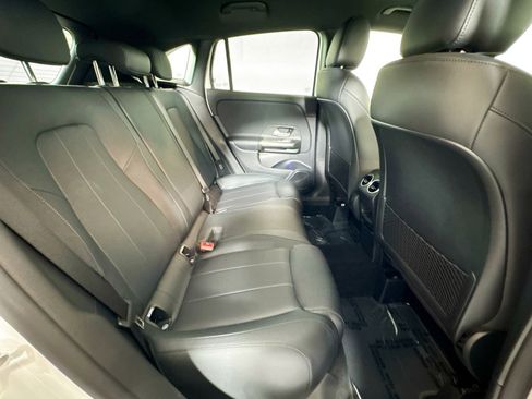 Used 2023 Mercedes-Benz GLA 250 4MATIC w/ Premium Package image 25