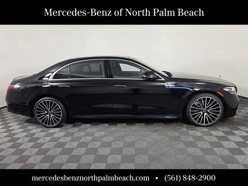Certified 2022 Mercedes-Benz S 500 4MATIC image 7
