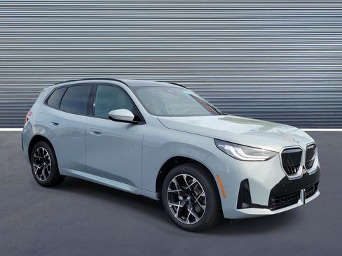 New 2026 BMW X3 xDrive30i w/ M Sport Package AWD/4WD image 2