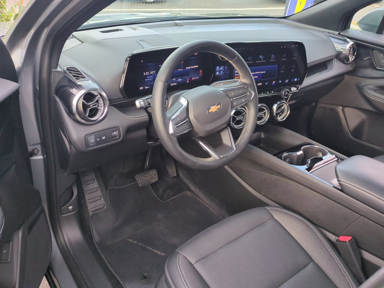Used 2024 Chevrolet Blazer EV LT AWD/4WD image 10