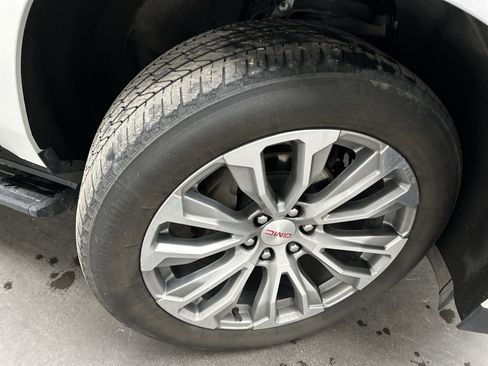 Used 2021 GMC Yukon Denali image 11