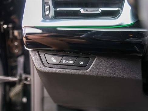 Used 2026 BMW X1 xDrive28i image 18