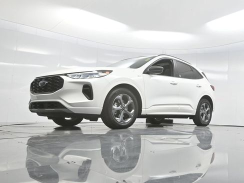 Used 2024 Ford Escape ST-Line w/ Tech Pack #1 image 44