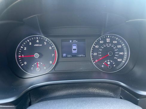 Used 2019 Kia Forte LXS FWD image 17