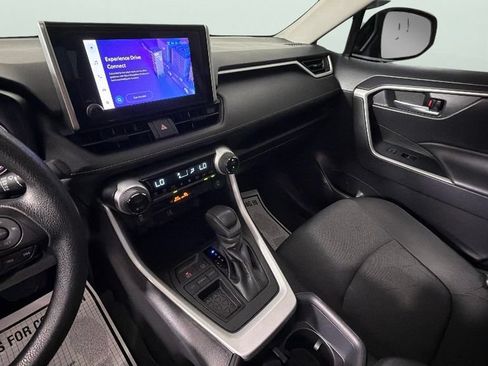 Used 2025 Toyota RAV4 XLE w/ Convenience Package FWD image 19