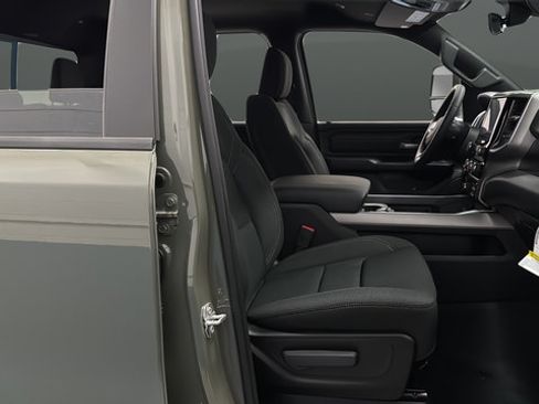 New 2026 RAM 1500 Express AWD/4WD image 24