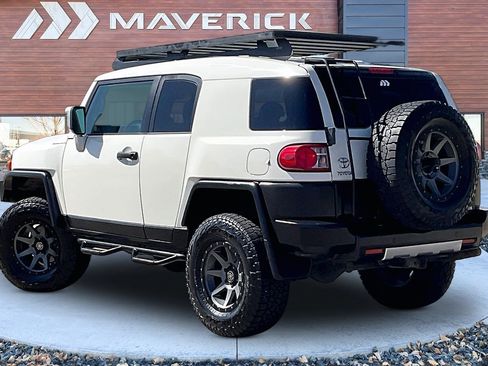 Used 2010 Toyota FJ Cruiser 4WD image 4