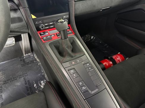 Certified 2025 Porsche 718 Cayman GT4 RS image 25