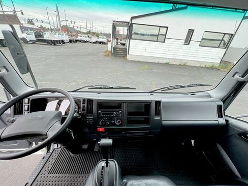 New 2025 Chevrolet Low Cab Forward image 9